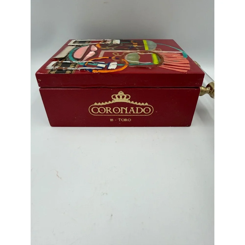 La Flor Dominicana LFD Coronado Cigar Box Purse Red Mixed Media Face Art Handle